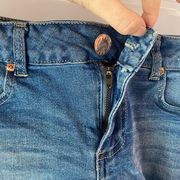 Denim distressed mini shorts - Picture 3 of 4